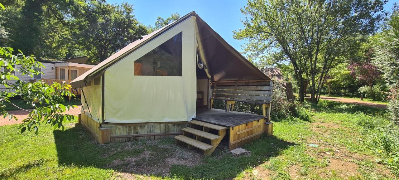 Camping Domaine Papillon Reyrevignes  外观 照片