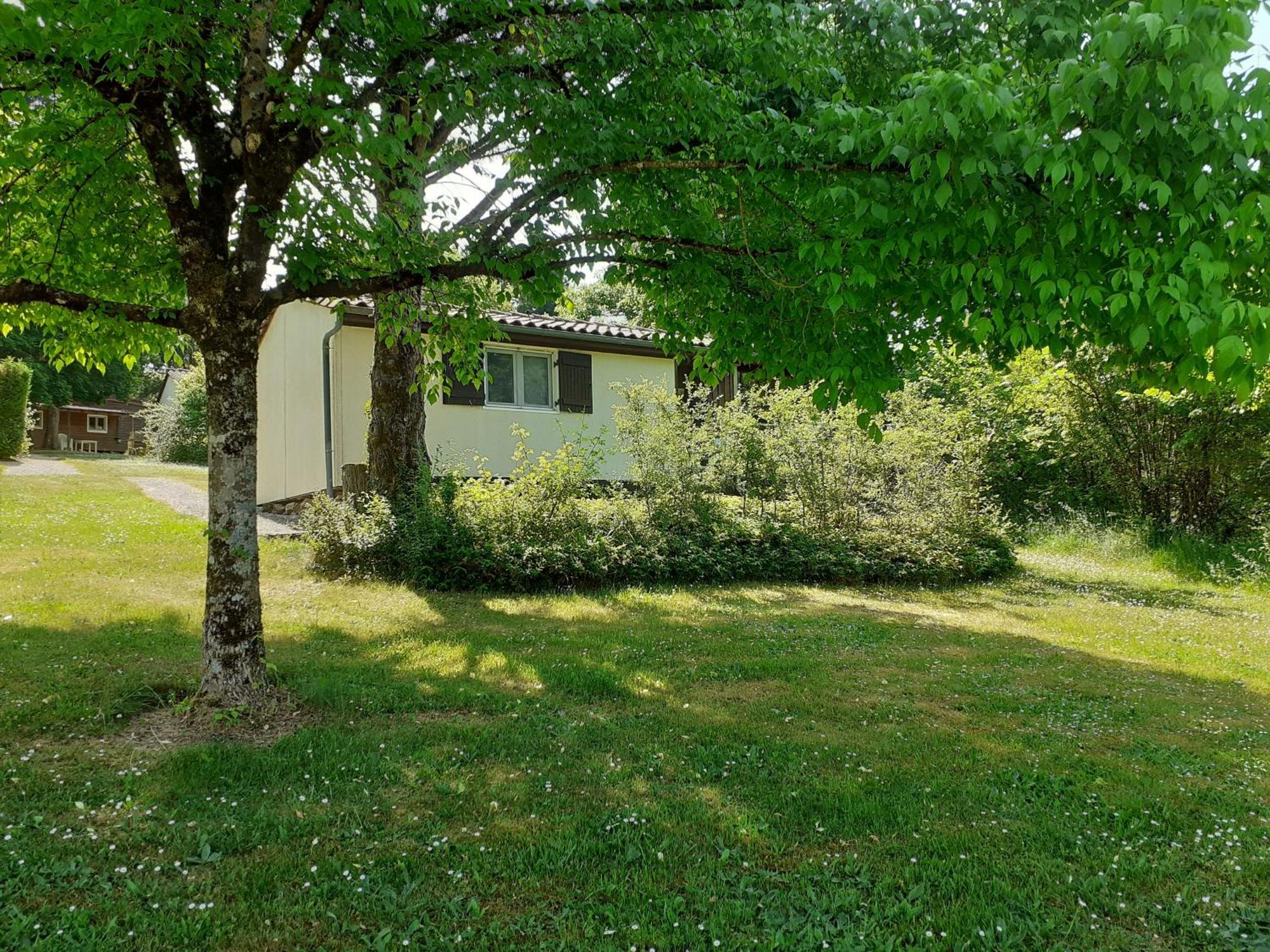 Camping Domaine Papillon Reyrevignes  外观 照片