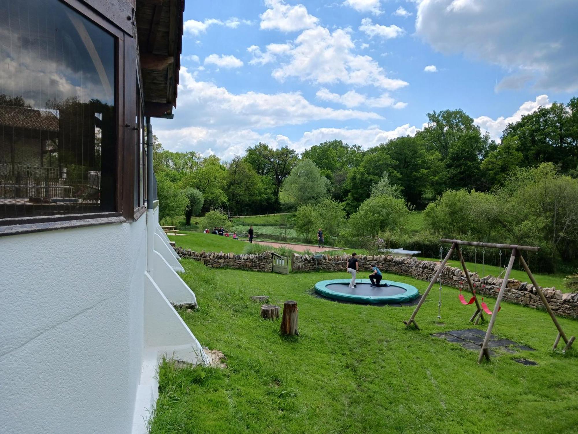 Camping Domaine Papillon Reyrevignes  外观 照片